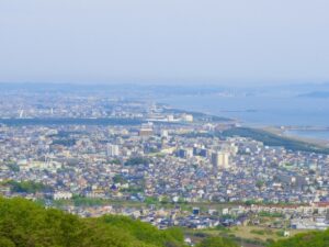 平塚市より湘南を臨む