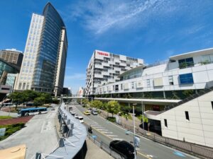 川崎駅前