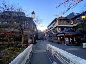 箱根湯本の温泉街